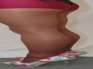 Feminine পুরুষ মধ্যে মোজা এবং উচ্চ হিল, রচনা চলচ্চিত্র d1
