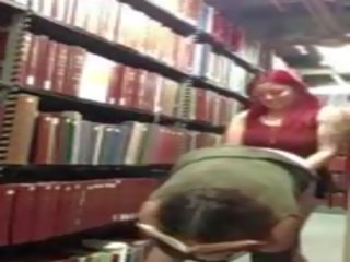 女同志 的背带上 在 文库, 自由 自由 女同志 管 成人 夹 vid