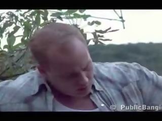 Публічний ххх відео - публічний трійця на a потяг станція