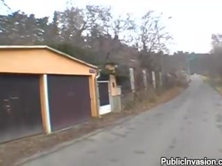 Дає хардкор мінет в публічний delights мед