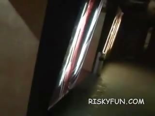 Risky публічний фінгерінг і мінет