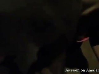 Skanky проститутка получава пръска с jizz
