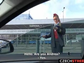 Стюардеса получава пари в брой за ххх клипс