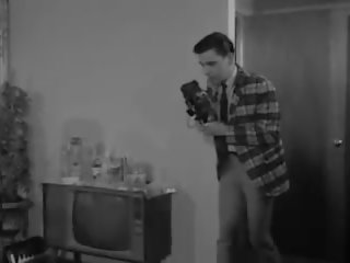 Міні спідниця любов vid 1967, безкоштовно канал міні youtube секс відео кліп