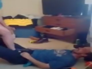 Ballbusting дама домашно уеб камера, секс клипс 72